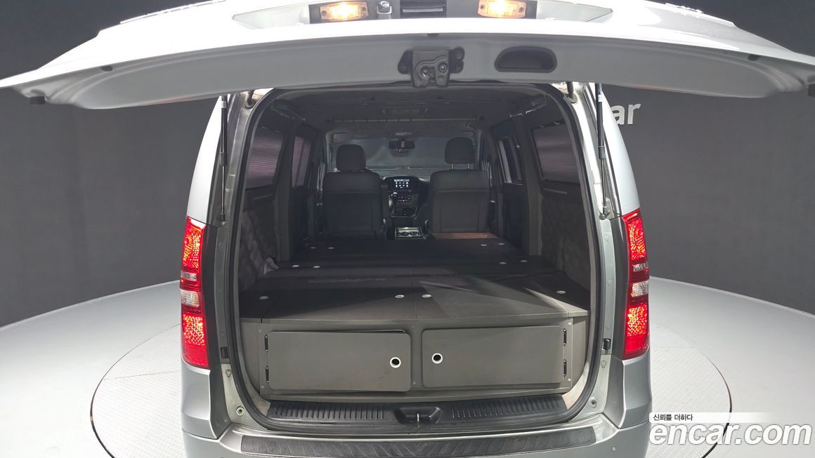 Hyundai Starex 2020