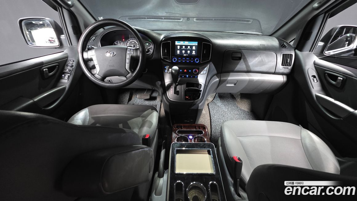 Hyundai Starex 2020