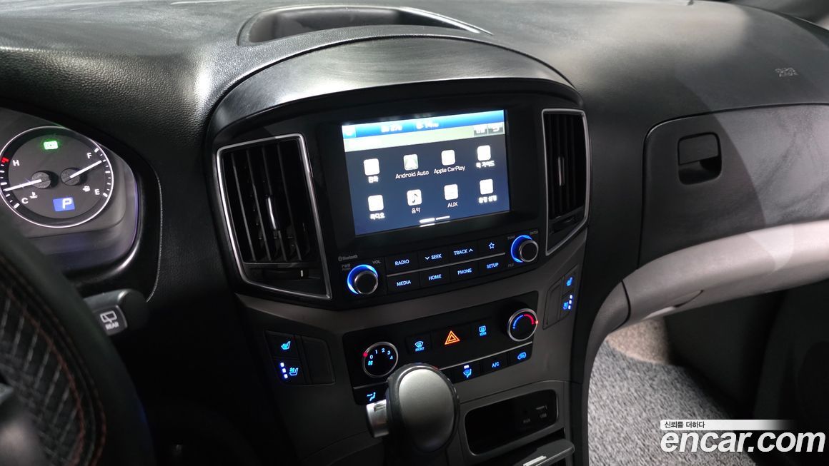 Hyundai Starex 2020
