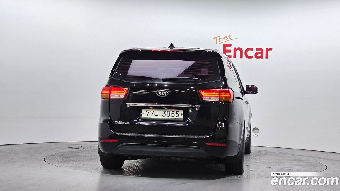 Kia Canival 2016