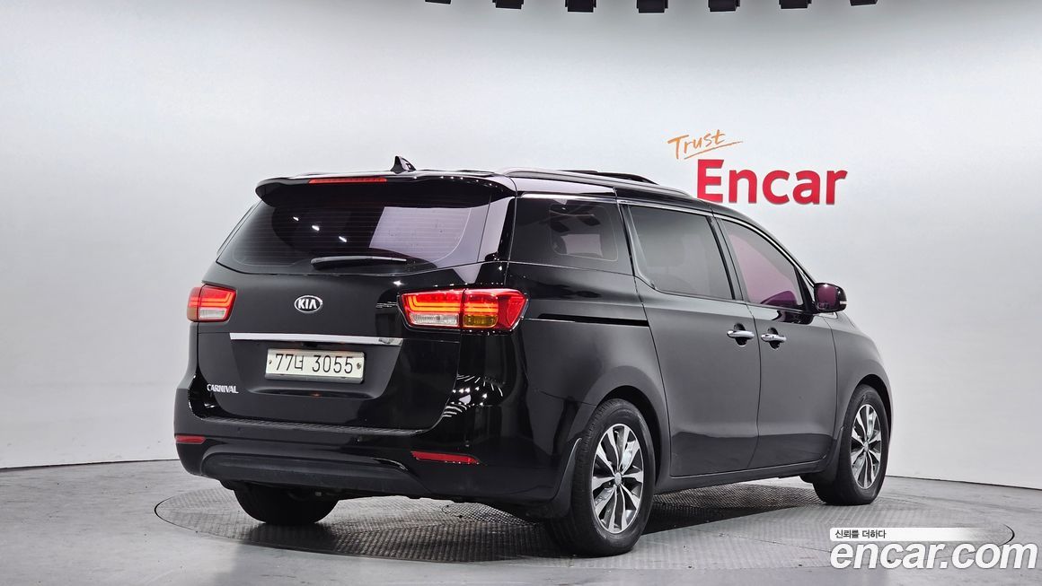 Kia Canival 2016