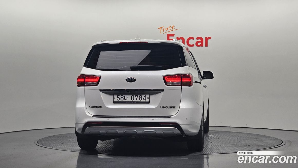 Kia Canival 2016