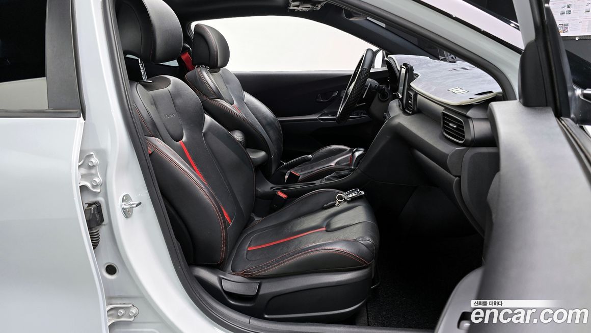 Hyundai Veloster 2018