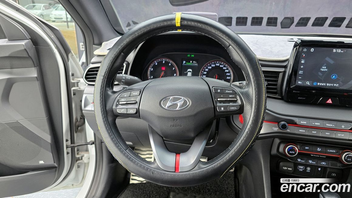 Hyundai Veloster 2018