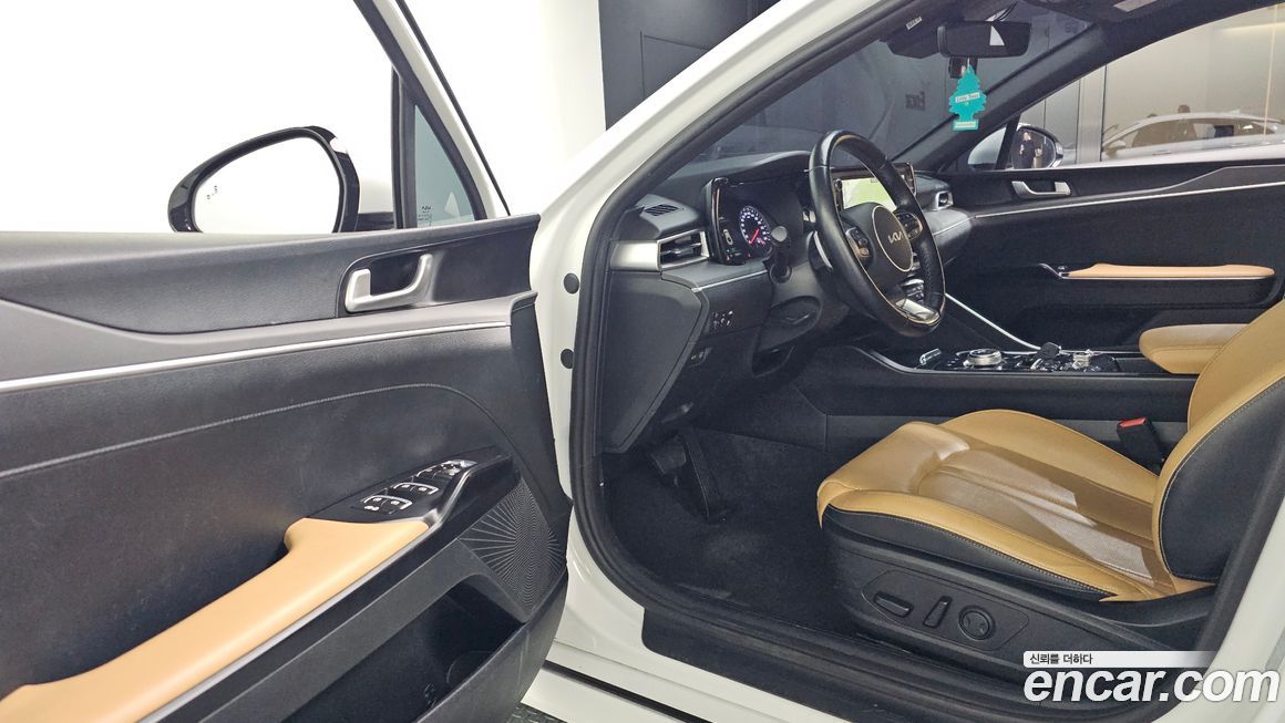 Kia K5 2023