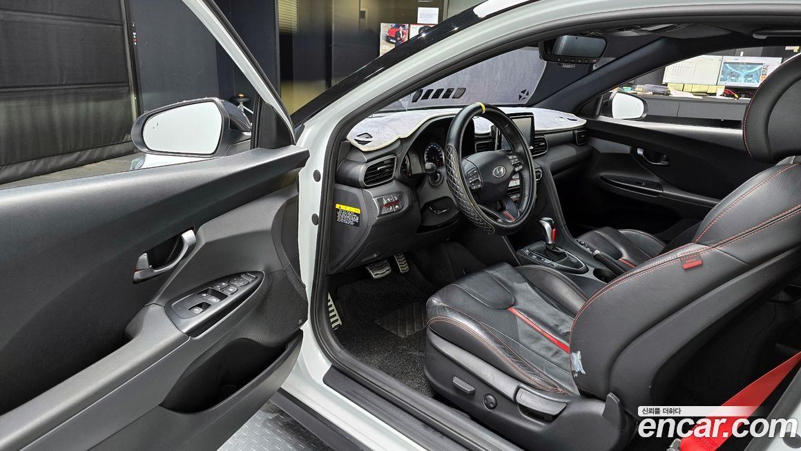 Hyundai Veloster 2018