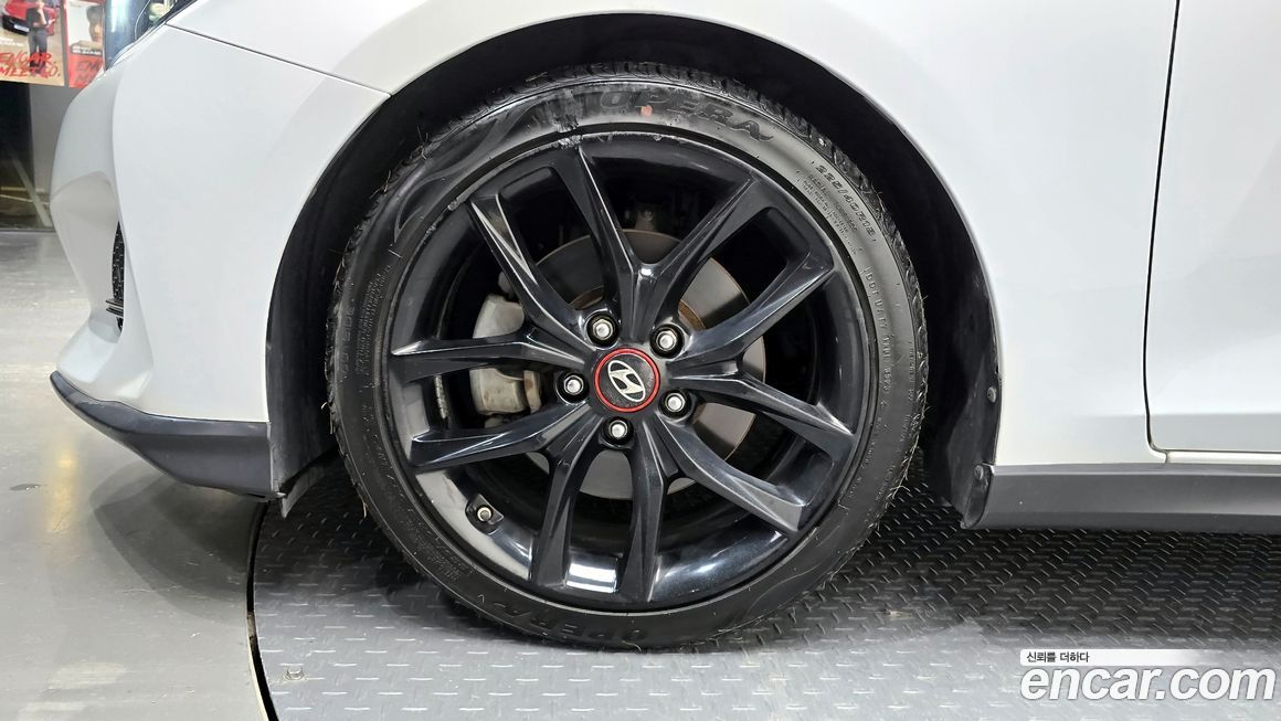 Hyundai Veloster 2018