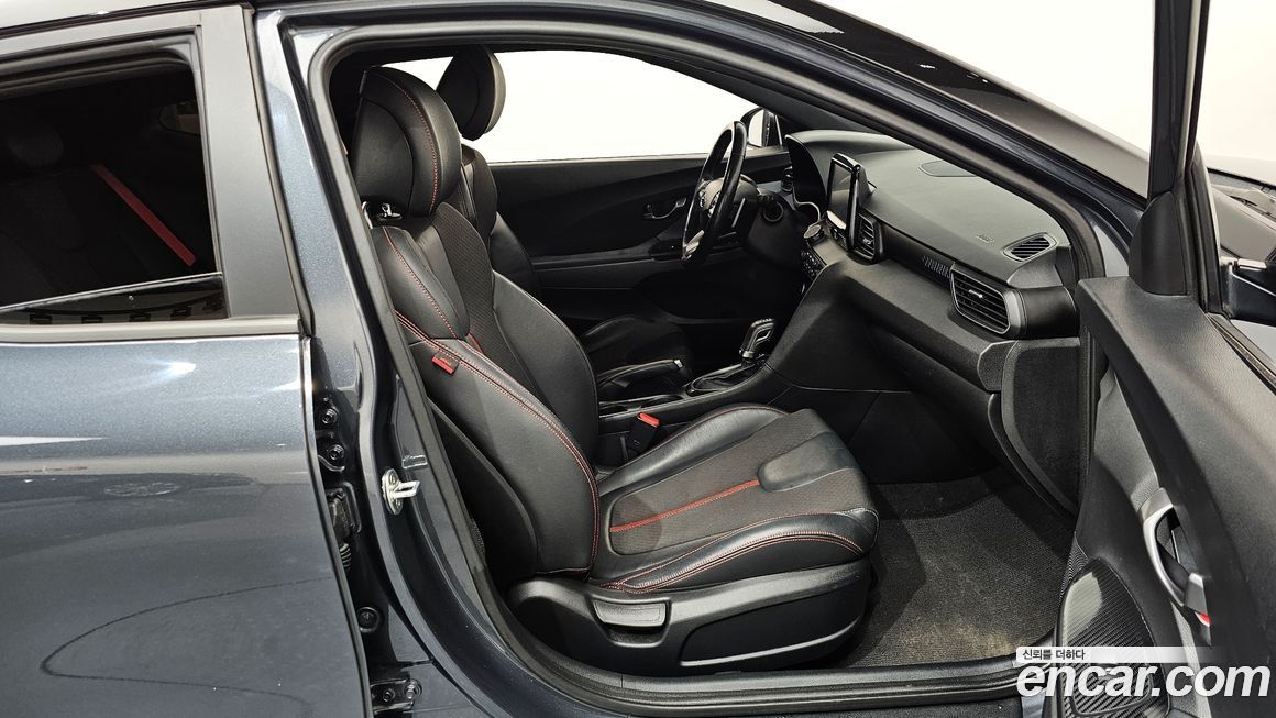 Hyundai Veloster 2018