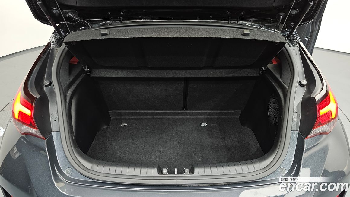 Hyundai Veloster 2018