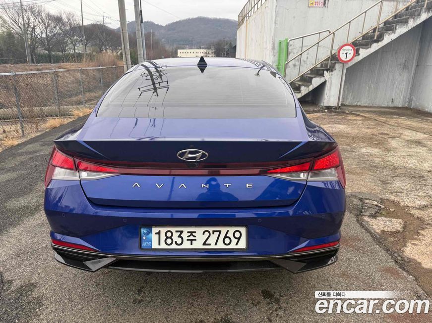 Hyundai AVANTE 2021