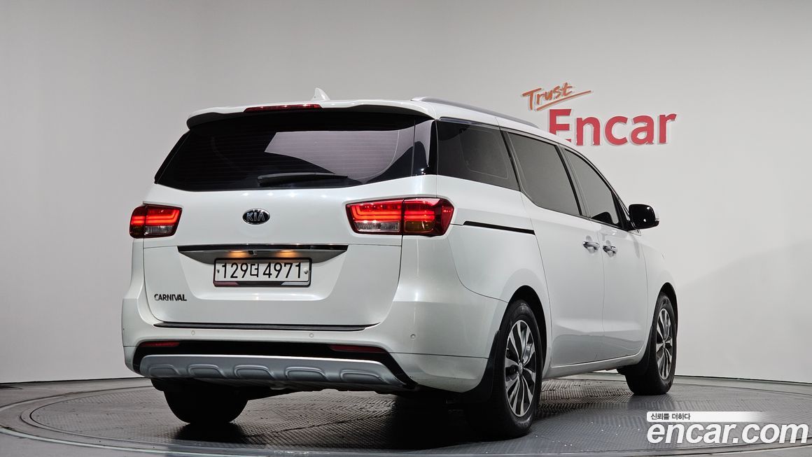 Kia Canival 2017