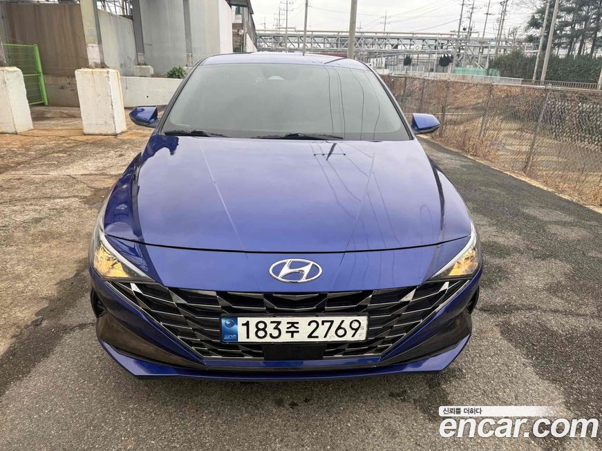 Hyundai AVANTE 2021