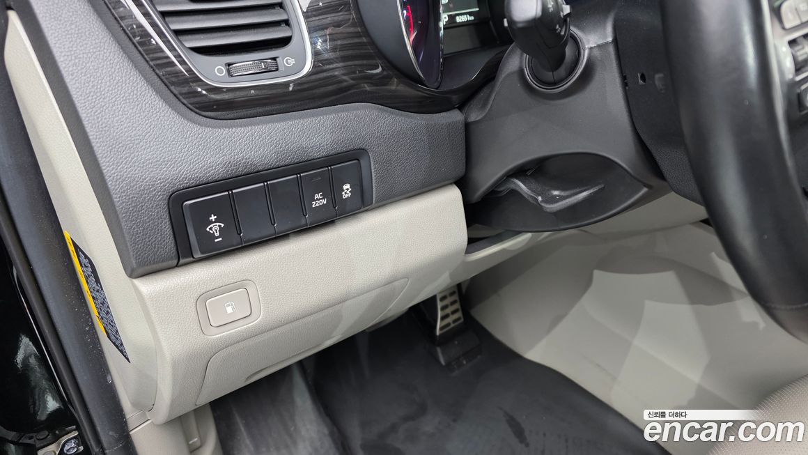 Kia Canival 2019