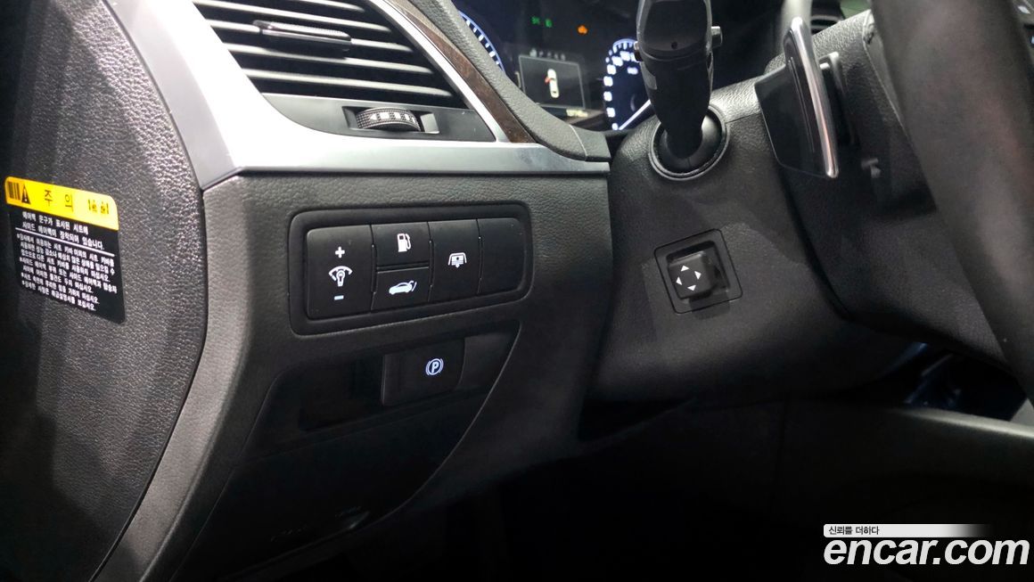 Hyundai Genesis 2016