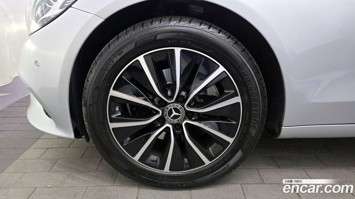 Mercedes-Benz C-Class 2019