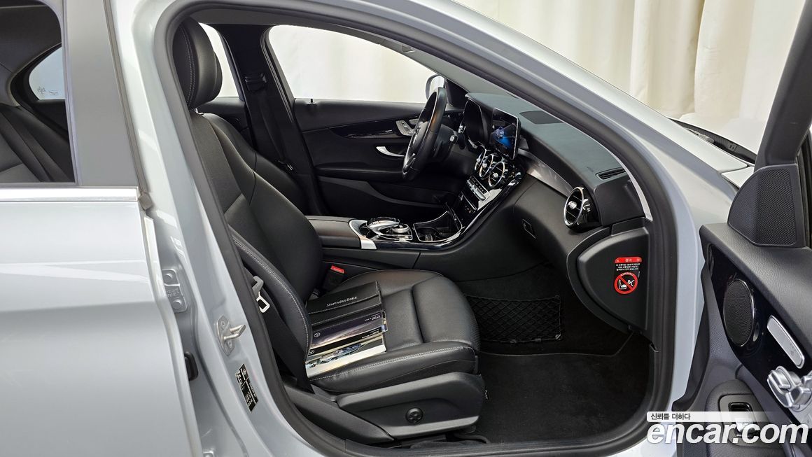 Mercedes-Benz C-Class 2019