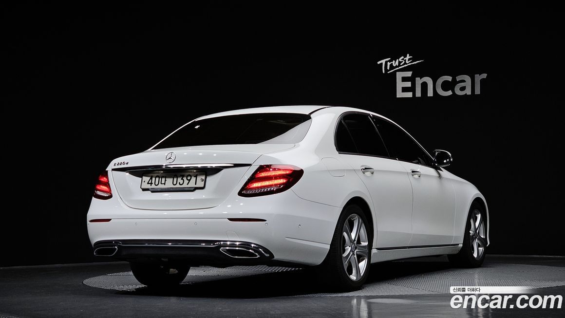 Mercedes-Benz E-Class 2017