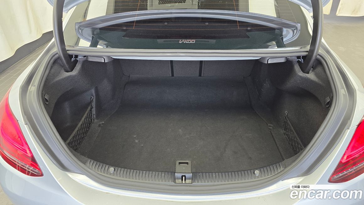 Mercedes-Benz C-Class 2019