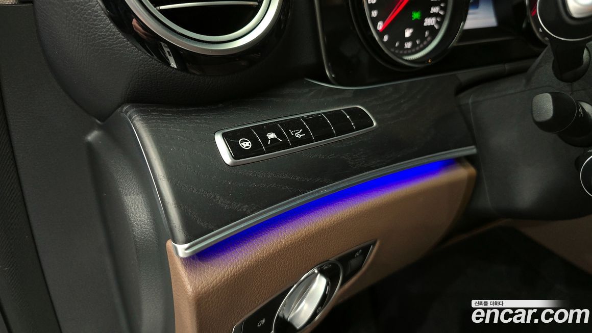 Mercedes-Benz E-Class 2017