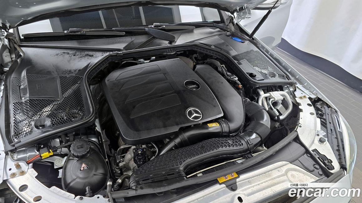 Mercedes-Benz C-Class 2019