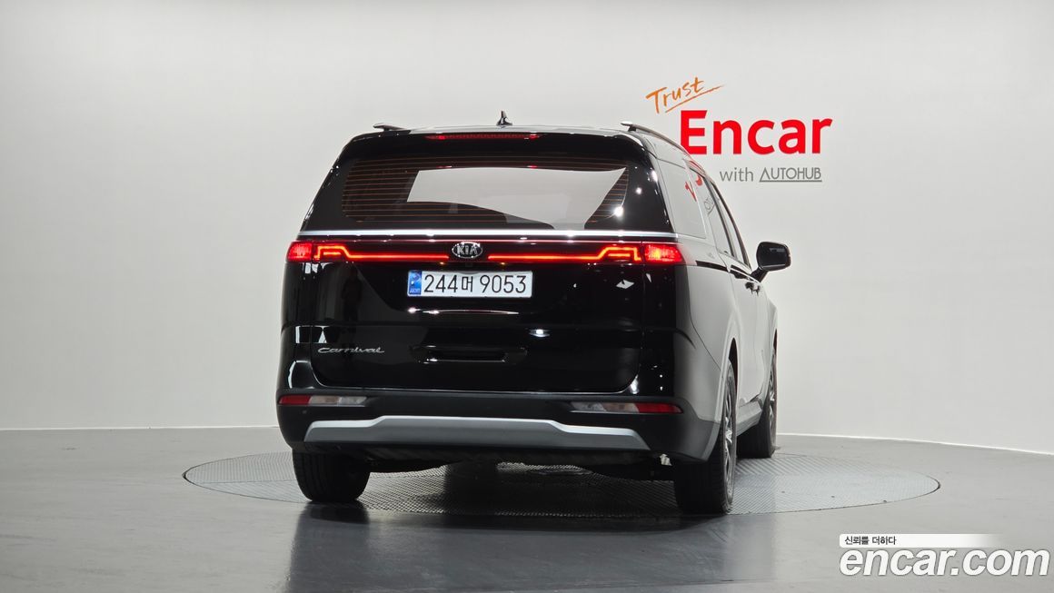 Kia Canival 2021