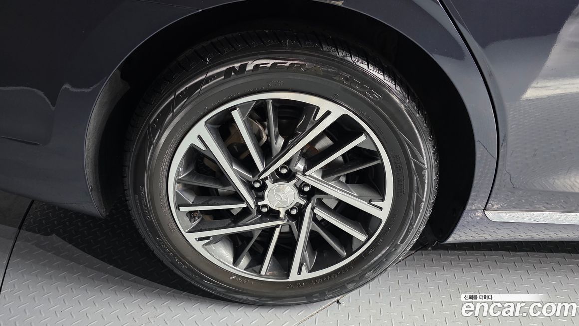 Hyundai Grandeur 2020