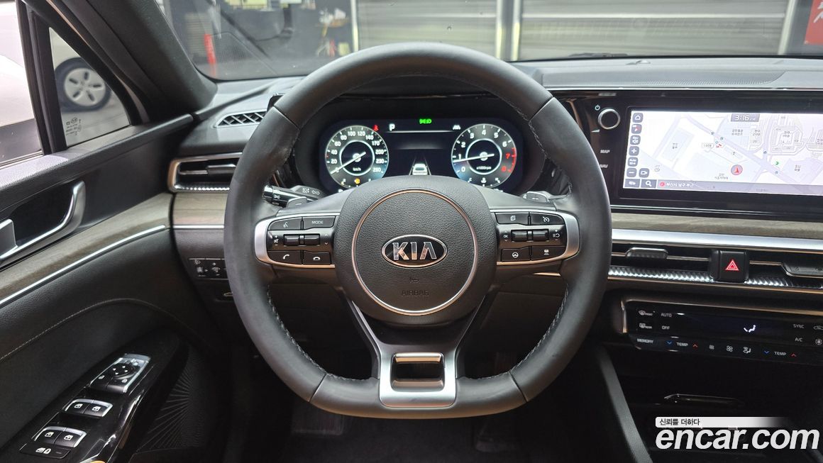 Kia K5 2021