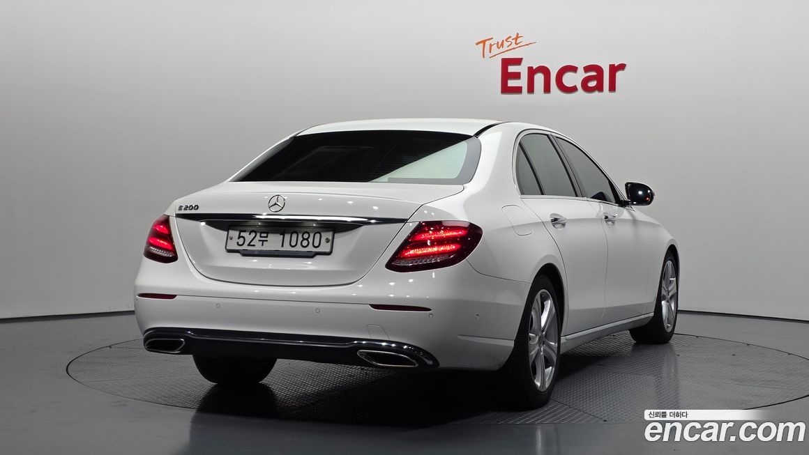 Mercedes-Benz E-Class 2018