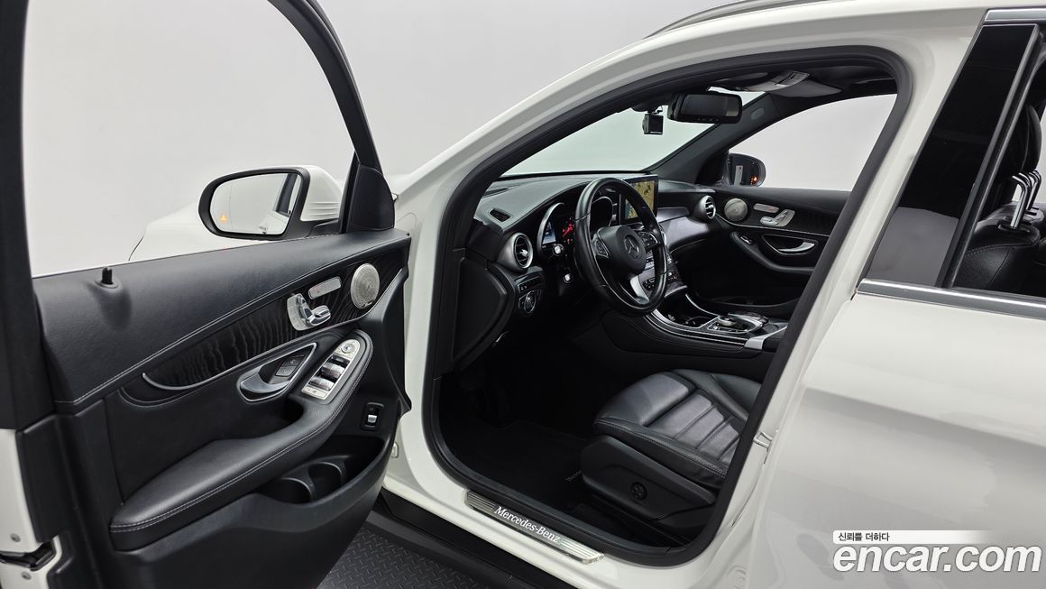 Mercedes-Benz GLC-Class 2016