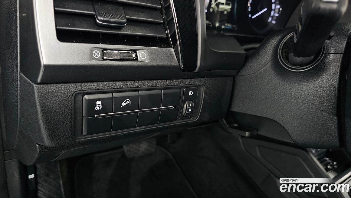 KG_Mobility_Ssangyong Rexton 2021