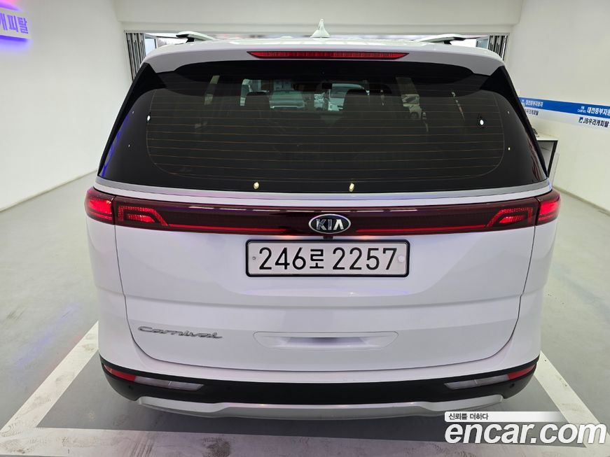 Kia Canival 2021