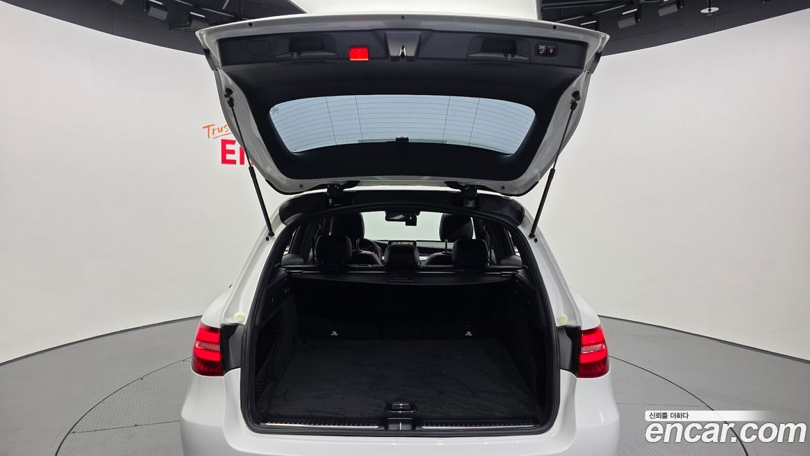 Mercedes-Benz GLC-Class 2016