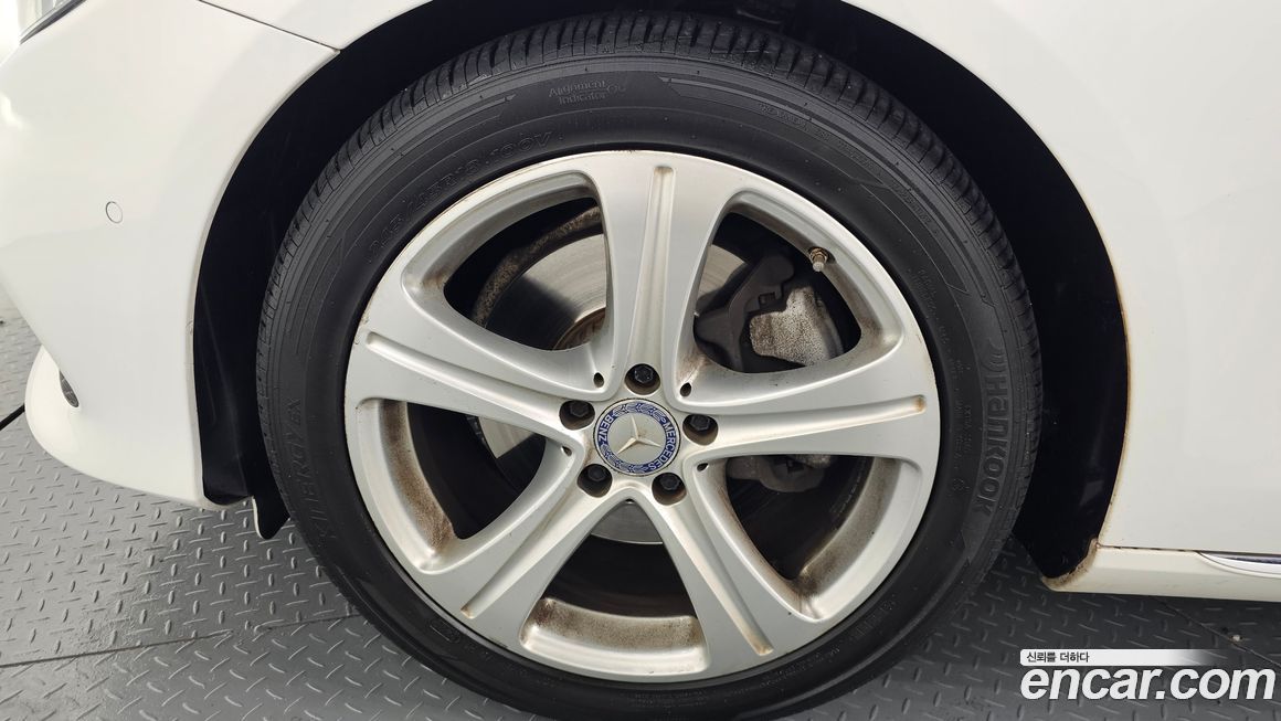 Mercedes-Benz E-Class 2017