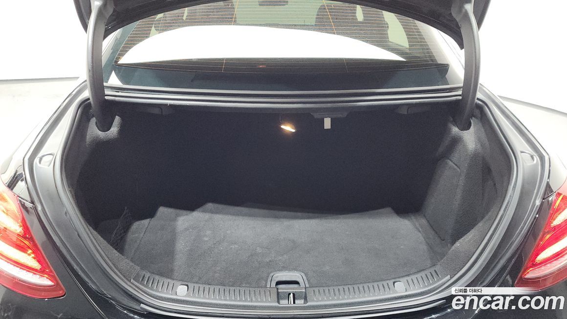 Mercedes-Benz E-Class 2019