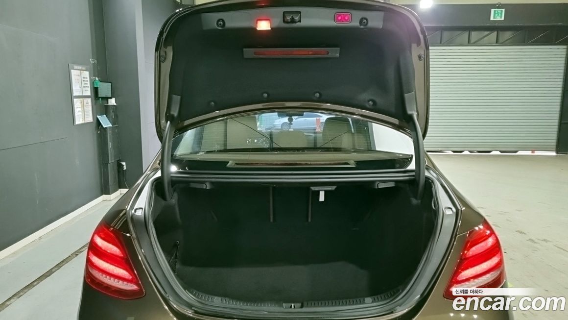 Mercedes-Benz E-Class 2018