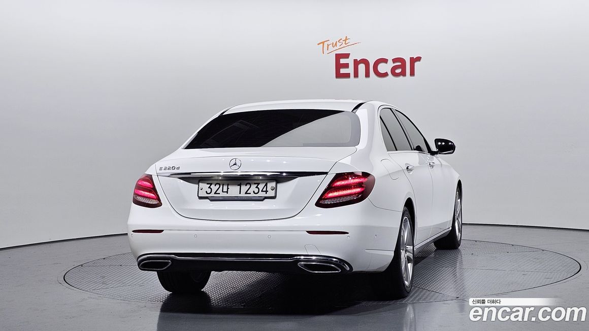 Mercedes-Benz E-Class 2017