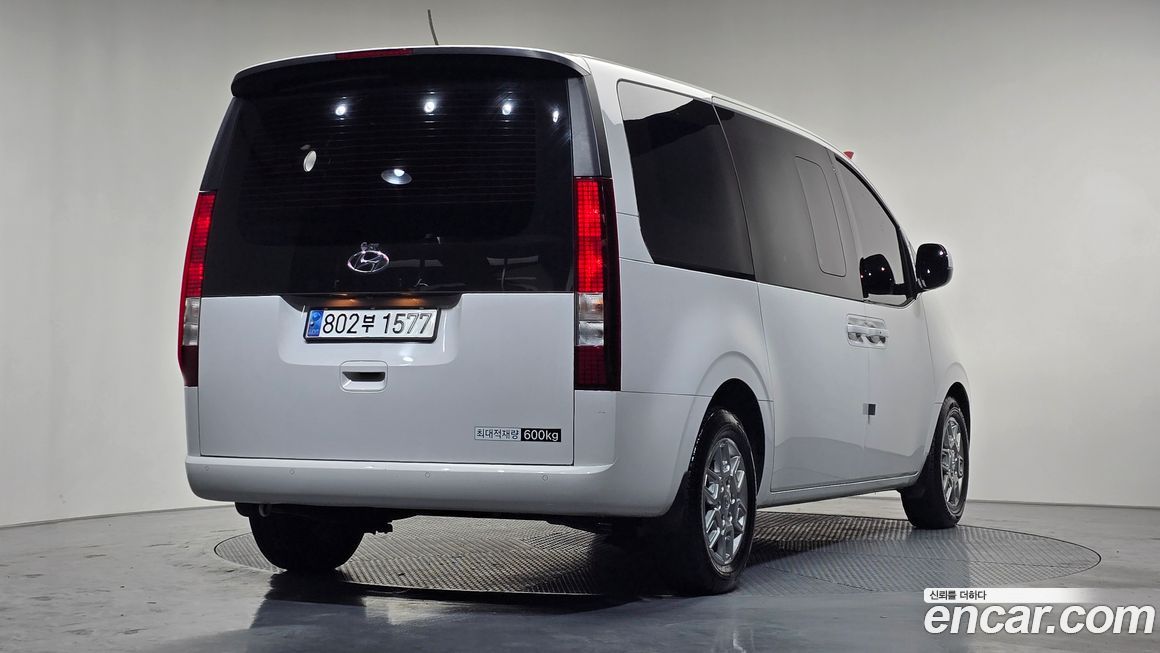 Hyundai Staria 2024