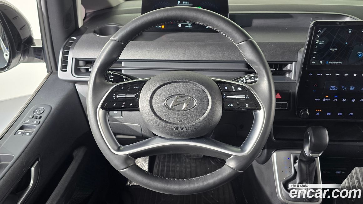 Hyundai Staria 2024