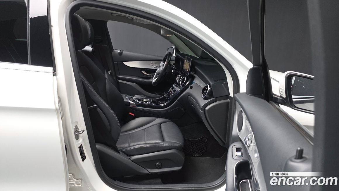 Mercedes-Benz GLC-Class 2018