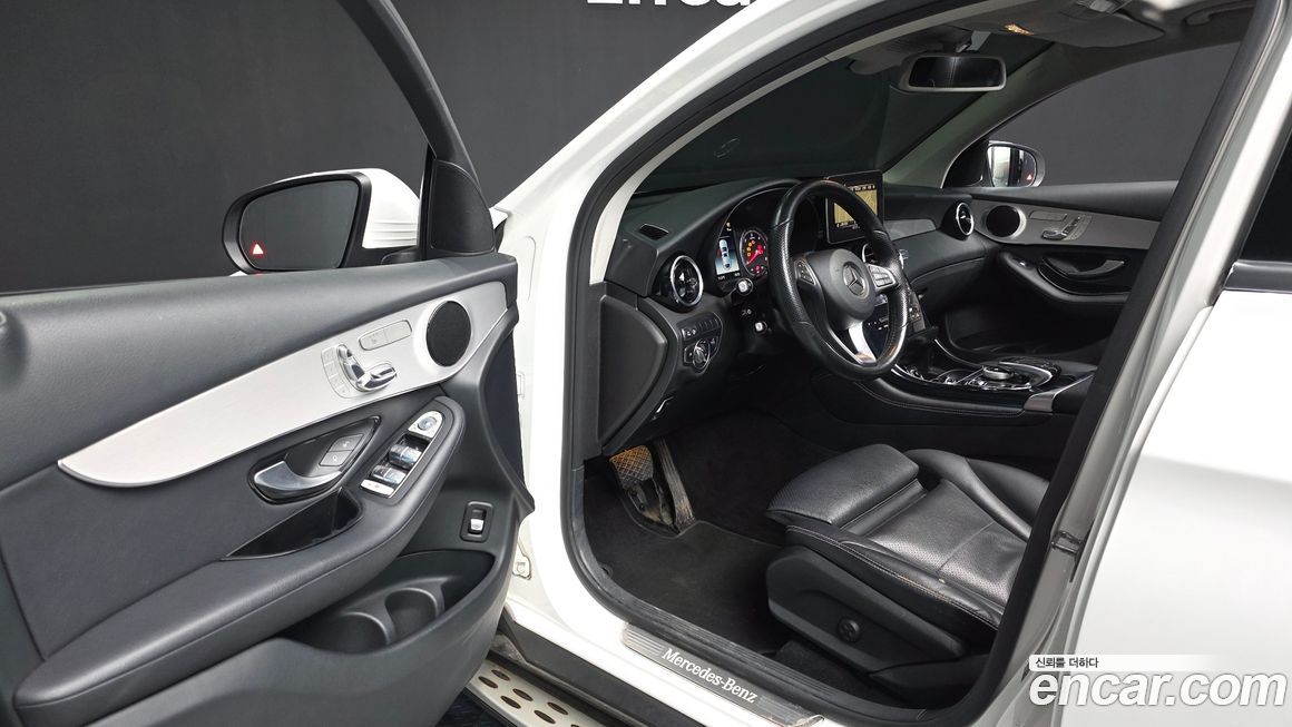Mercedes-Benz GLC-Class 2018