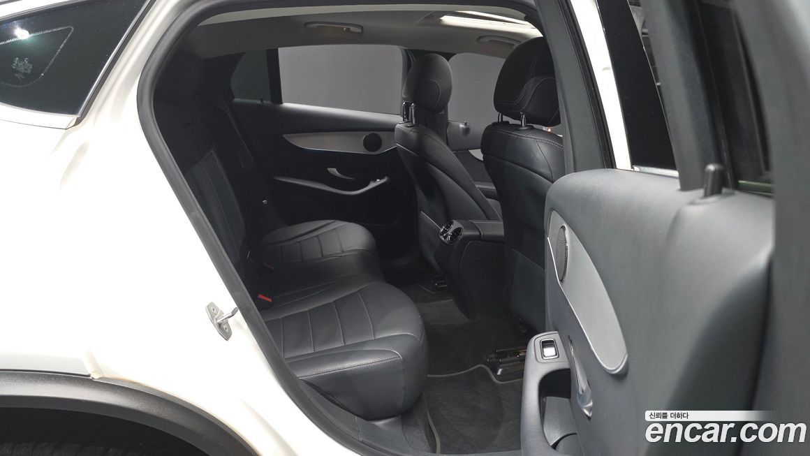 Mercedes-Benz GLC-Class 2018