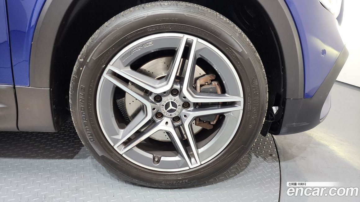 Mercedes-Benz GLB-Class 2020