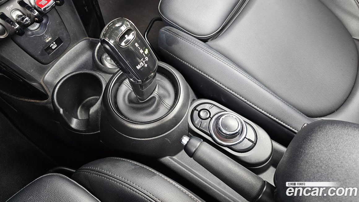 Mini Cooper Convertible 2022