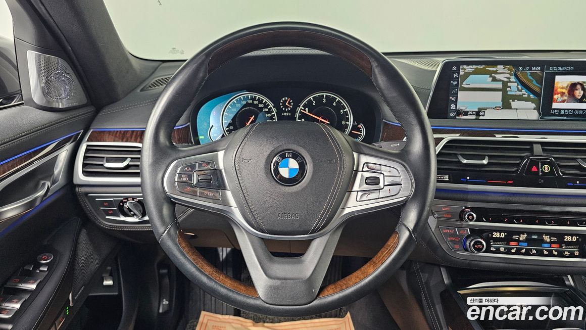 BMW 7-Series 2016