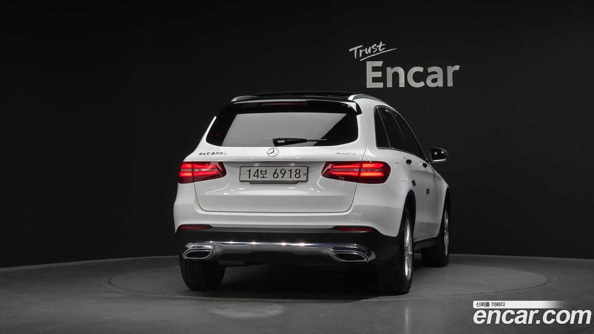 Mercedes-Benz GLC-Class 2018