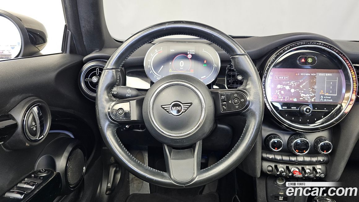 Mini Cooper Convertible 2022