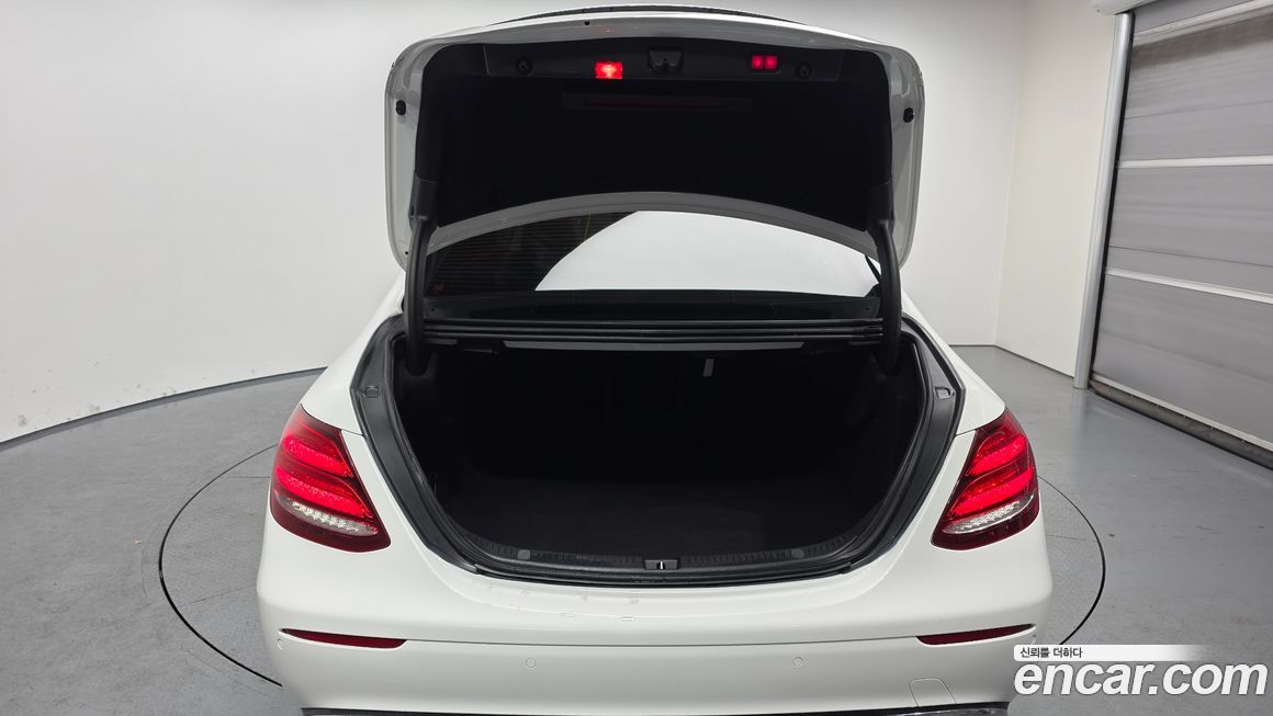 Mercedes-Benz E-Class 2019