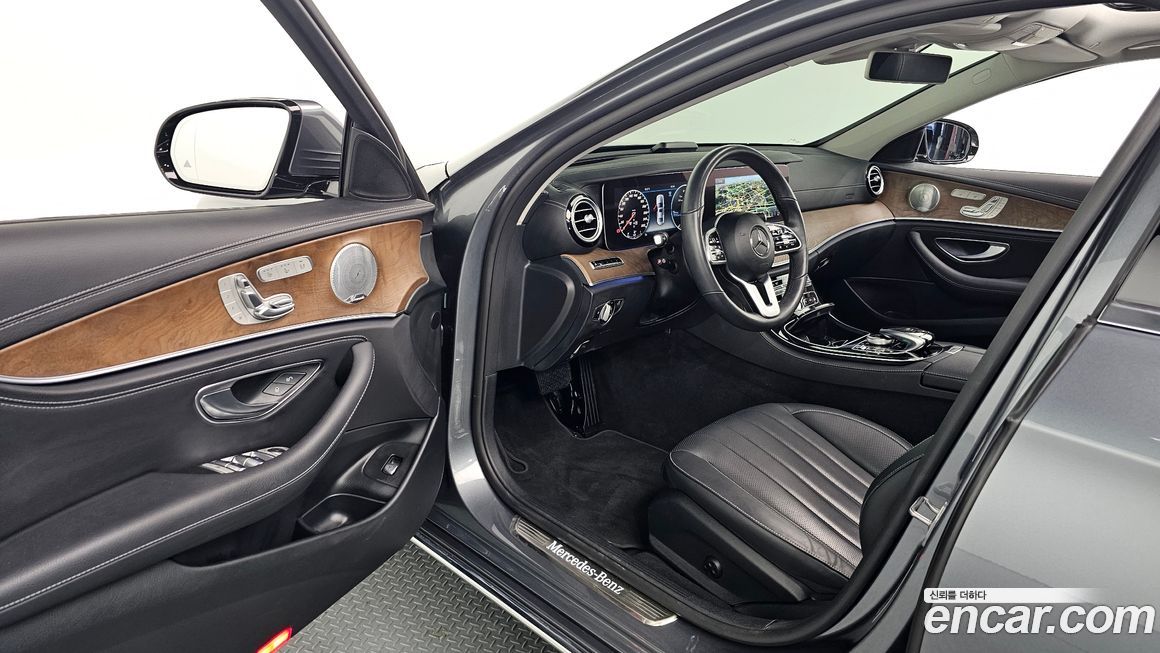 Mercedes-Benz E-Class 2019