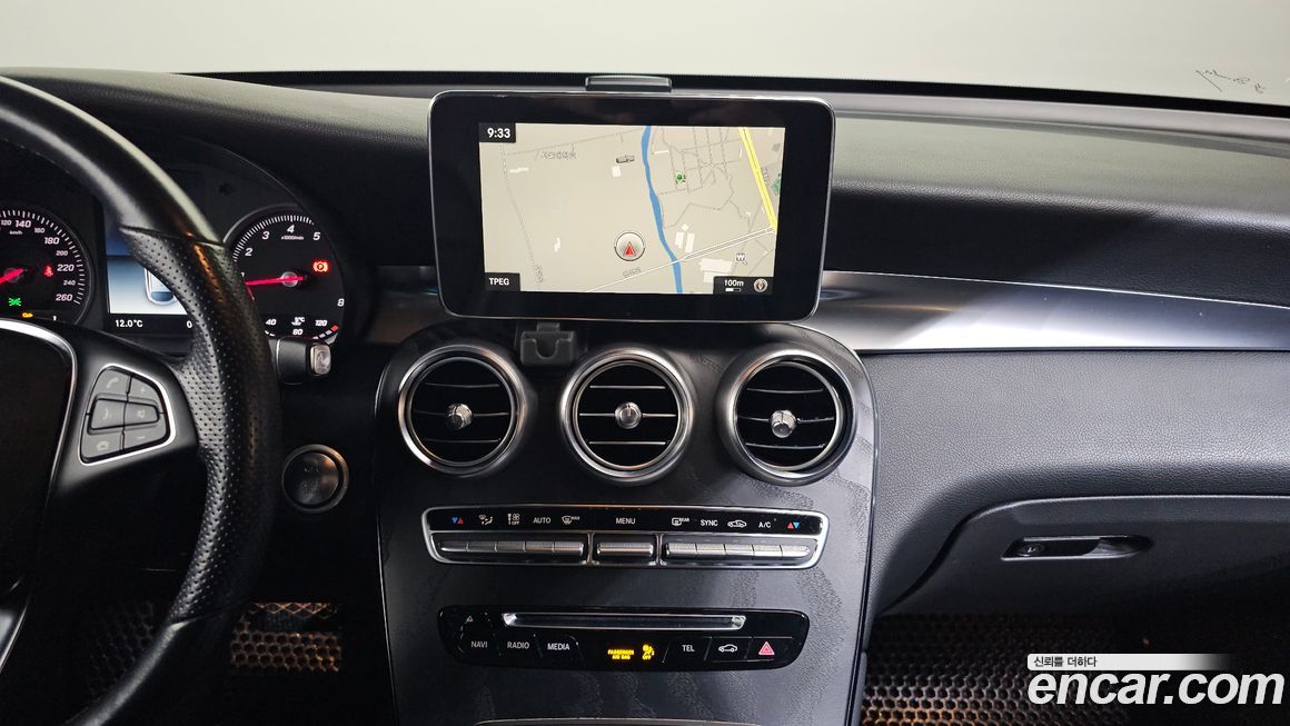 Mercedes-Benz GLC-Class 2019