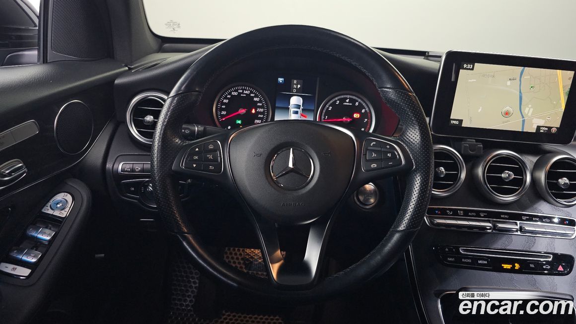 Mercedes-Benz GLC-Class 2019